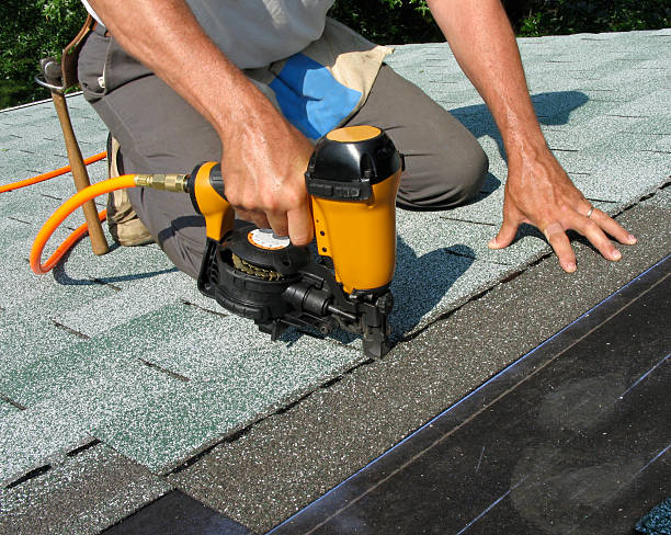 Best Roof Gutter Cleaning  in Guthrie, OK